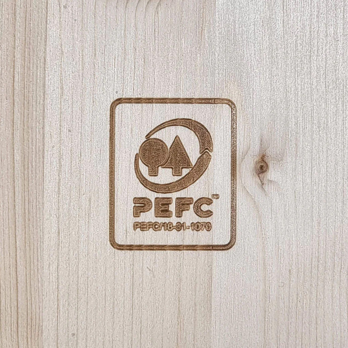 Marchio fieniera per conigli a marchio 515 grammi in legno ecologico massello di abete - Orme Differenti