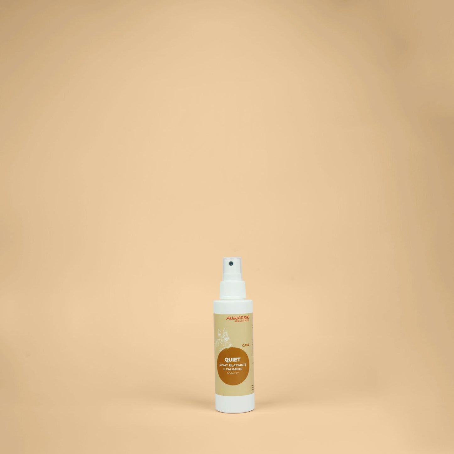 Spray rilassante e calmante per cani e gatti, formato 125 ml, a base di lavanda e biancospino, di Aninature distribuito da Orme Differenti