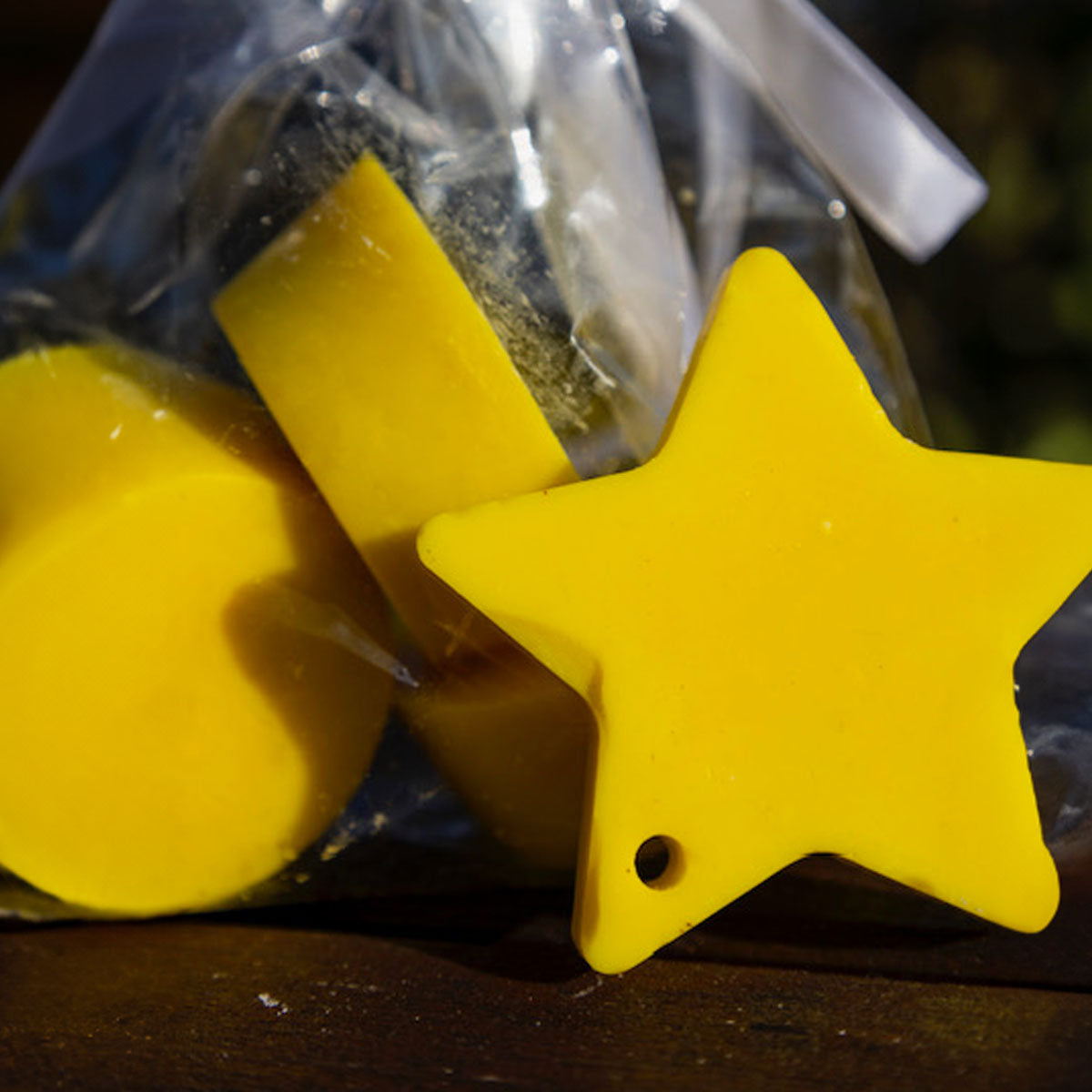 Tarts agli agrumi, disabituante gatti, fotografate in primo piano, a. marchio Orme Differenti