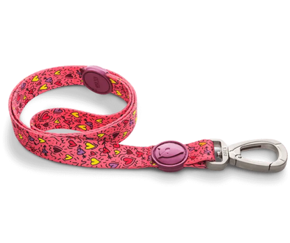 Guinzaglio regular Pink Think per cani, morbido, pratico e sicuro, rosa con cuori, di Morso distribuito da Orme Differenti