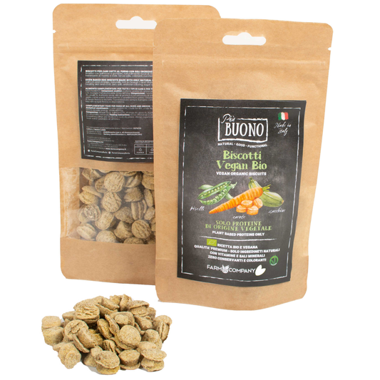 Biscotti vegan bio per cani, con piselli, carote e zucchine, ideali come premio, di Farm Company distribuito da Orme Differenti