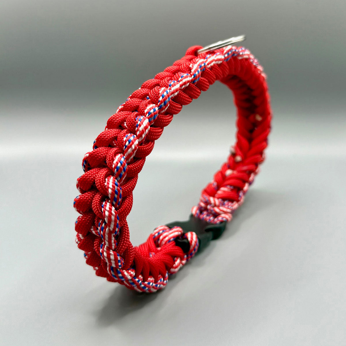 Collare per cani piccola taglia in paracord rosso con anello e chiusura a scatto - Orme Differenti