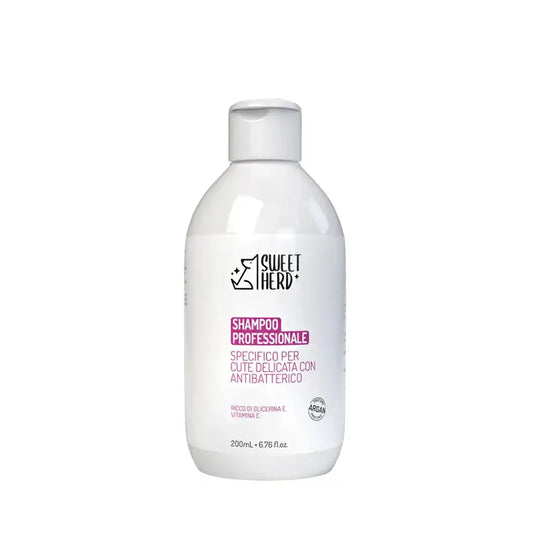 Shampoo antibatterico per la cute delicata di cani e gatti, orme differenti
